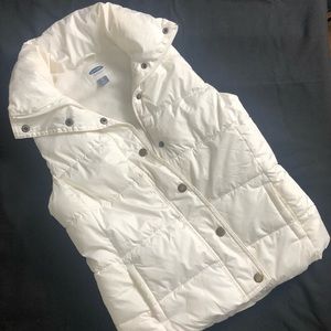 Old Navy White puffer vest